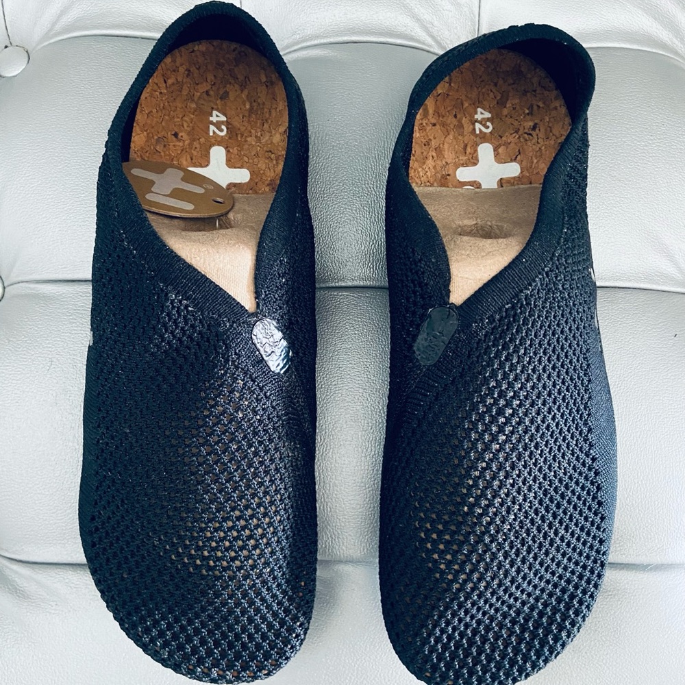 NEW! OTZ Shoes Black Mesh Cork Insole Slip-ons Espadrilles